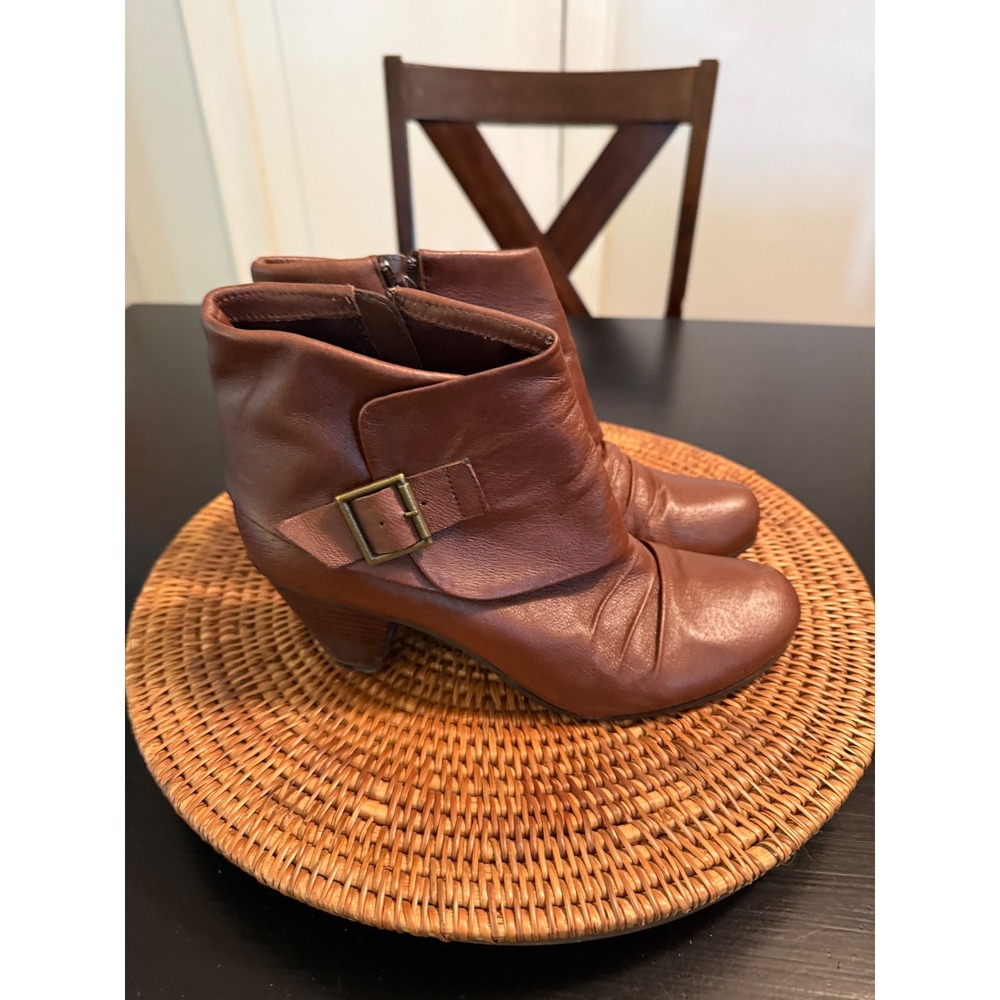 Kelly & Katie Brown Ruched Buckle Ankle Boots Women 9.5 Zip Stacked Heel Booties